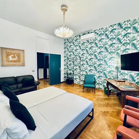 Apartment Alma De Toledo Design Plebiscito Naples
