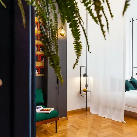 Alma De Toledo Design Plebiscito * Naples